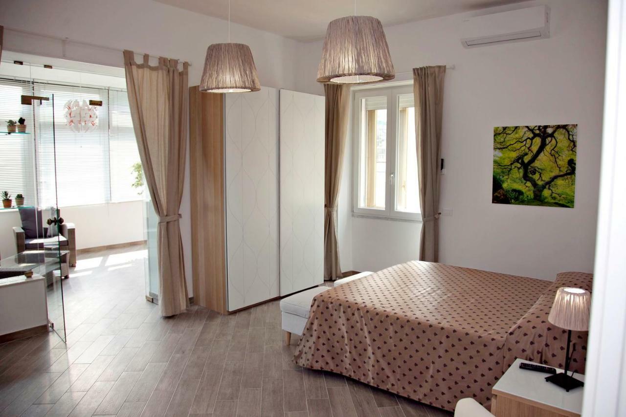 Maison Lumiere Салерно Екстериор снимка